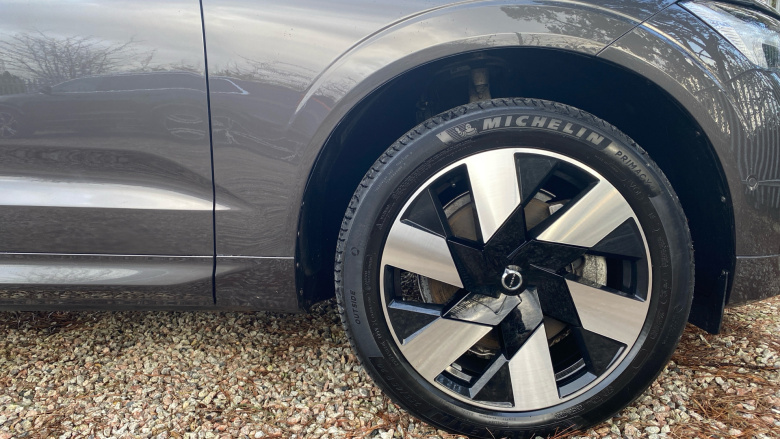 Volvo XC60 2.0 T8 [455] RC PHEV Ultimate Dark 5dr AWD Gtron Estate